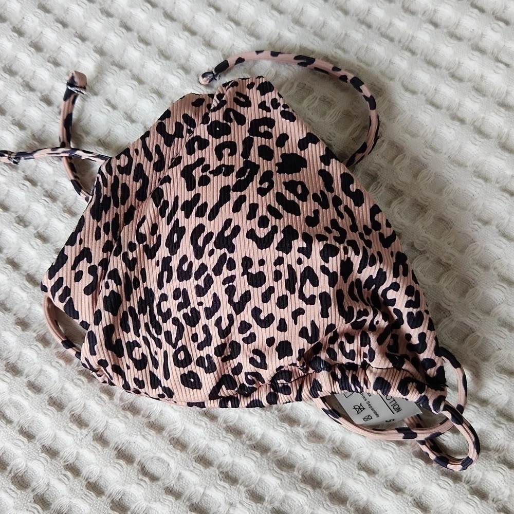 Bikini animal print top beach vacation